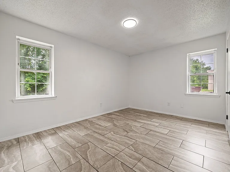 Winchester Estates Apartments - Where Comfort Meets Affordability — Photo 6