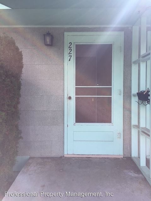 1st image of 227 W Kent Ave