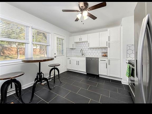 3rd image of 8100 W 85th Ter