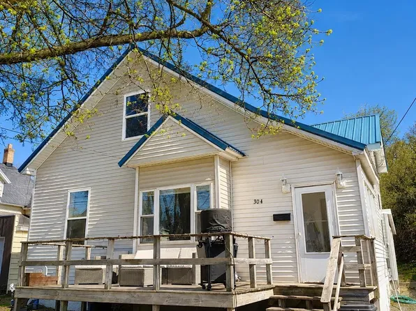 304 E Lincoln St, Negaunee, MI 49866
