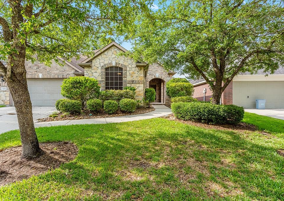 1st image of 22104 Lancelot Oaks Dr