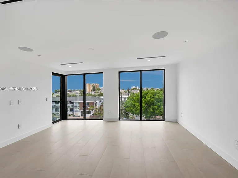 3222 NE 7th St #1 — Photo 31
