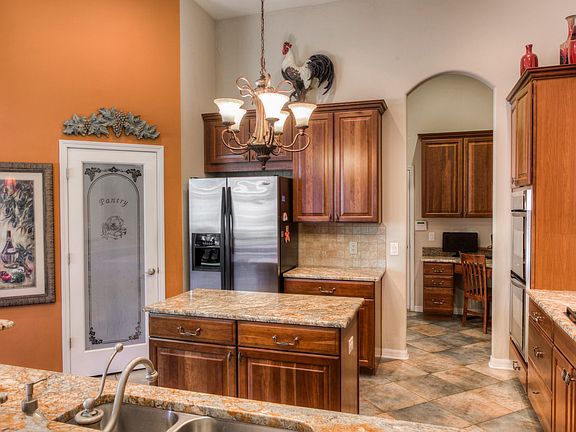 2nd image of 2404 Fountain Grass Dr