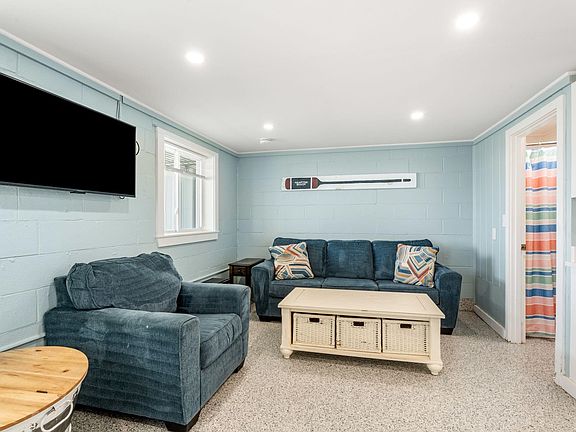 5th image of 27 Concord Avenue #27N