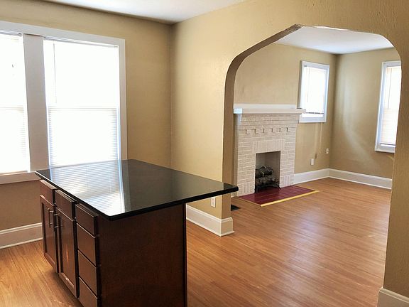 3rd image of 2757 Harris Ave APT 2