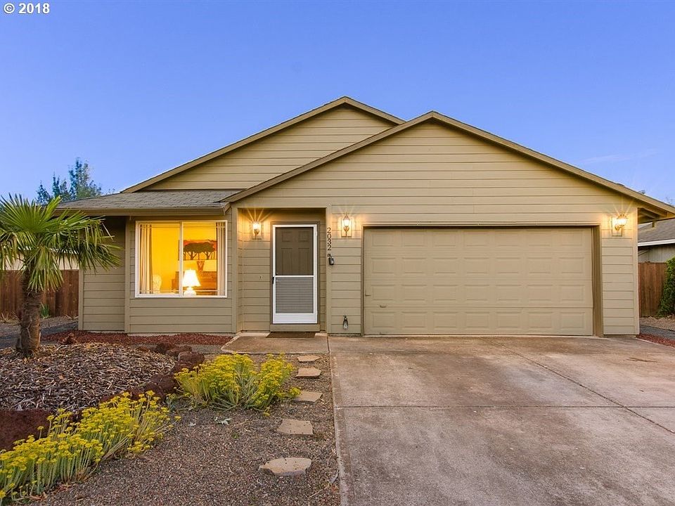 1st image of 2032 SE 63rd Ave