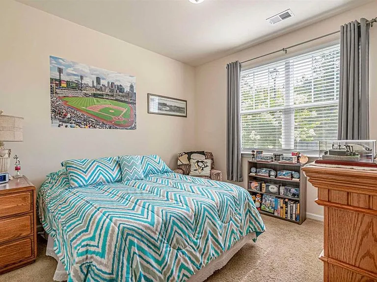 567 Hay Hill Ln — Photo 15