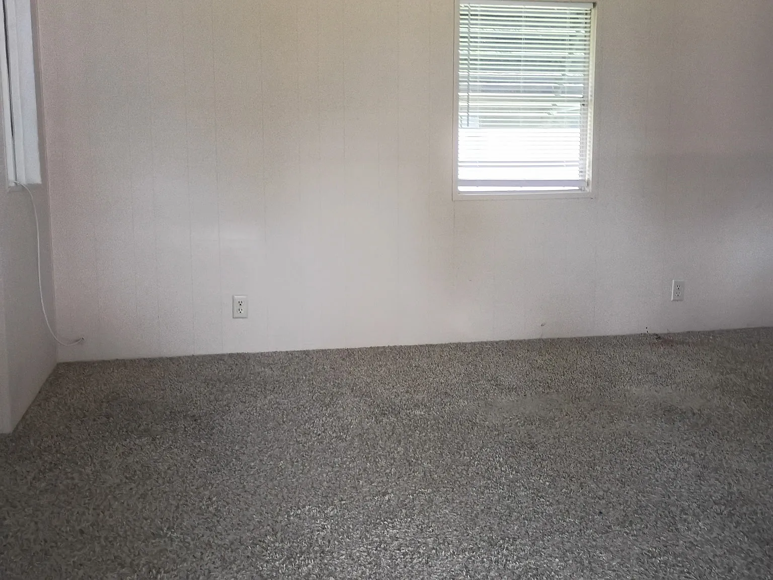 524 Lazy Lake Drive West - 1 — Photo 4