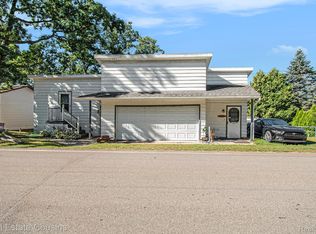 1734 Forest Rd, Harrison, MI 48625