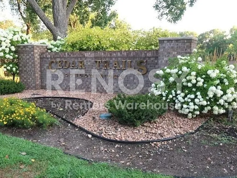 4648 Cedar Lake Rd S #1 — Photo 1