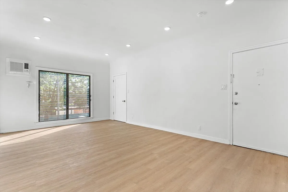 2 bed, 780 sqft, $2,850 — Photo 4