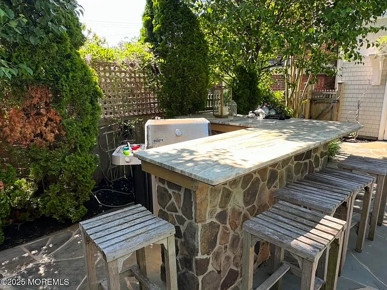 505 Washington Ave — Photo 36