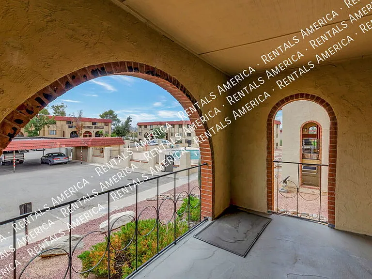 6351 N Barcelona Ct #817 — Photo 8