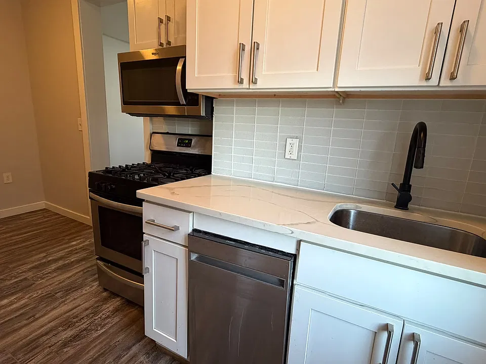 520 Central Ave #6E
