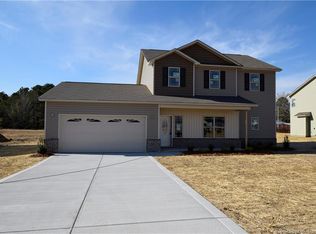 16 Rainmaker St, Linden, NC 28356