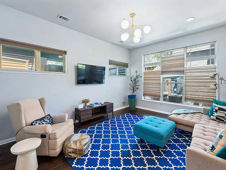 606 Fletcher St — Photo 11