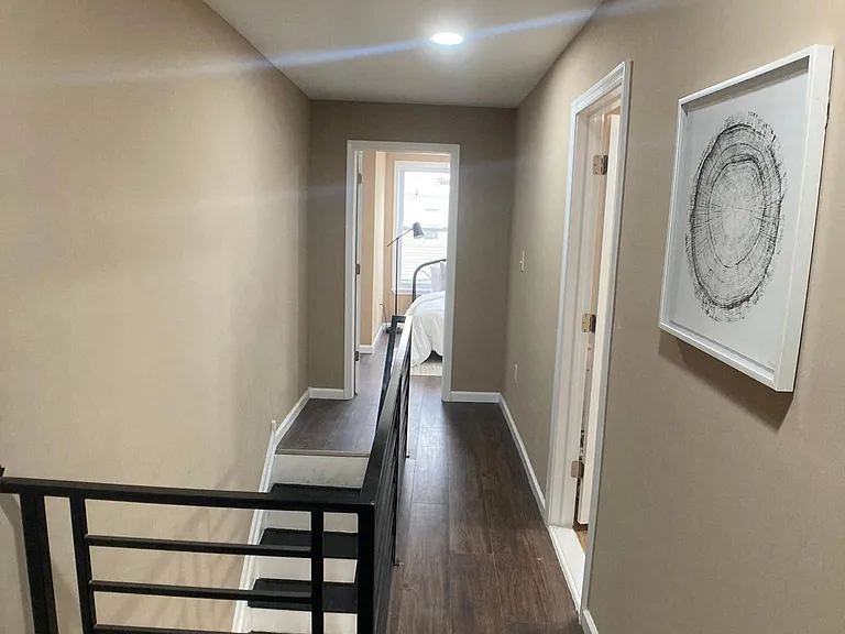 2060 E Orleans St #2060 — Photo 22