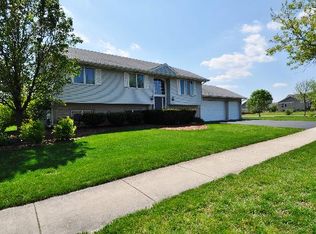 7953 Old Mill Rd, Frankfort, IL 60423