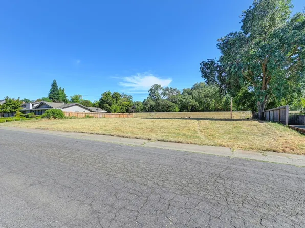 3910 Crondall Dr, Sacramento, CA 95864