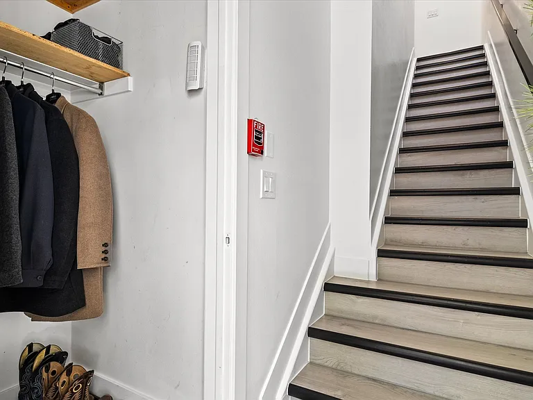 170 S Jackson St #205 — Photo 7