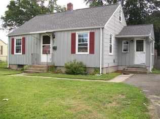 31 Royalton St, Chicopee, MA 01020