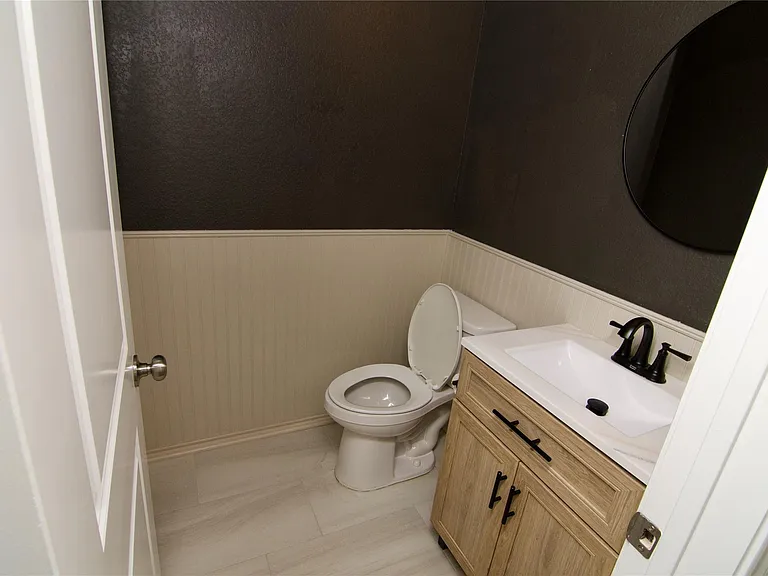 10957 Cannes Memorial Dr — Photo 17