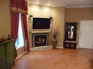 1510 N Dearborn Pkwy APT 104, Chicago, IL 60610