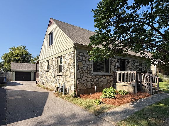 3rd image of 616 Springridge Dr