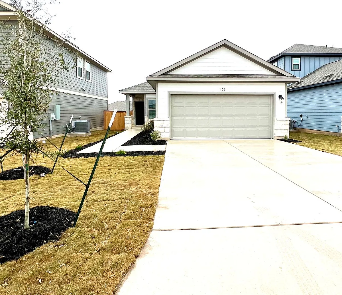 Building Photo - 137 Kellys Heroes Way