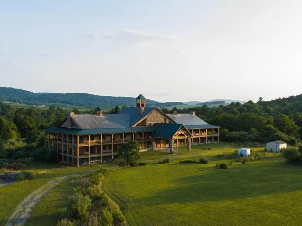 1207 Flohrs Church Rd, Biglerville, PA 17307