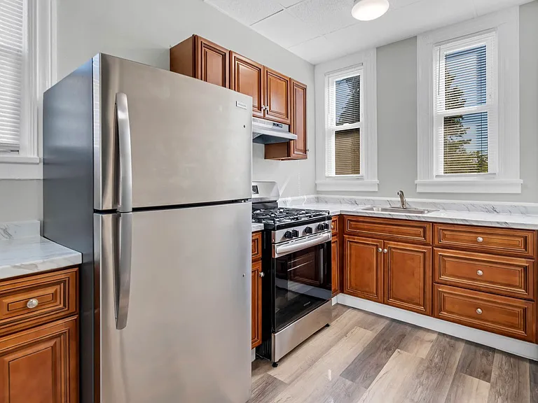 100 Haledon Ave #1-R — Photo 6