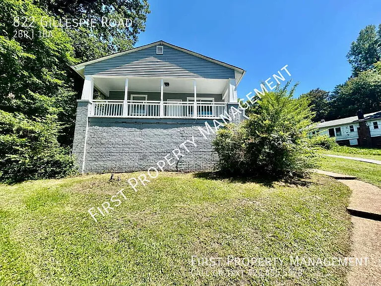 822 Gillespie Rd — Photo 2