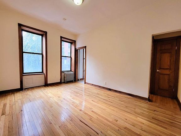 2nd image of 449 E 78th St #2Z