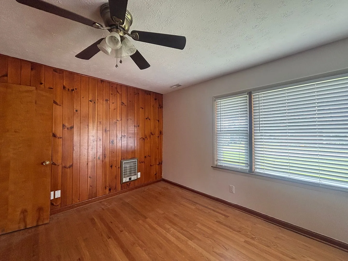 Perfectly Laid-Out Home in a Great Neighborhood — Photo 2