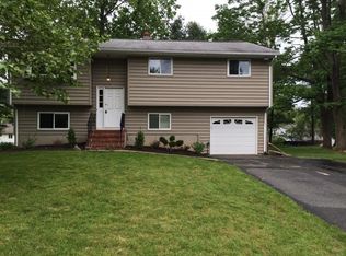 6 Stewart Ln, Flemington, NJ 08822