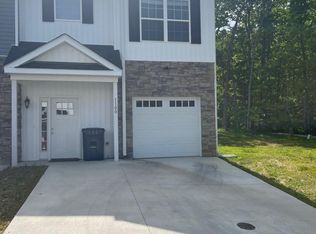 1100 Maid Marian Ln NE, Christiansburg, VA 24073