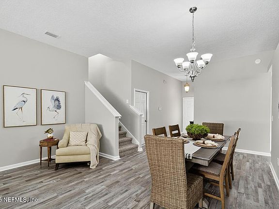 5th image of 12585 TROPIC Drive E