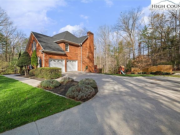 5th image of 458 Jim Caudill Road