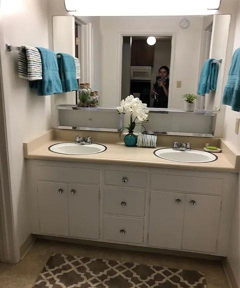 Viking Apartments — Photo 20