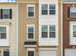 1104 Frontline Dr, Frederick, MD 21703