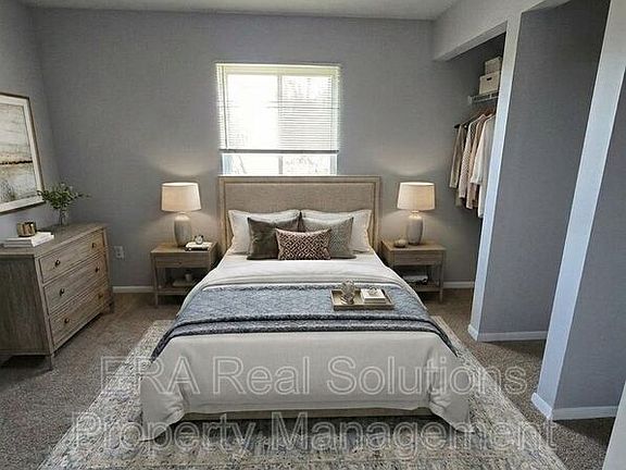 4th image of 1703 Carstare Dr