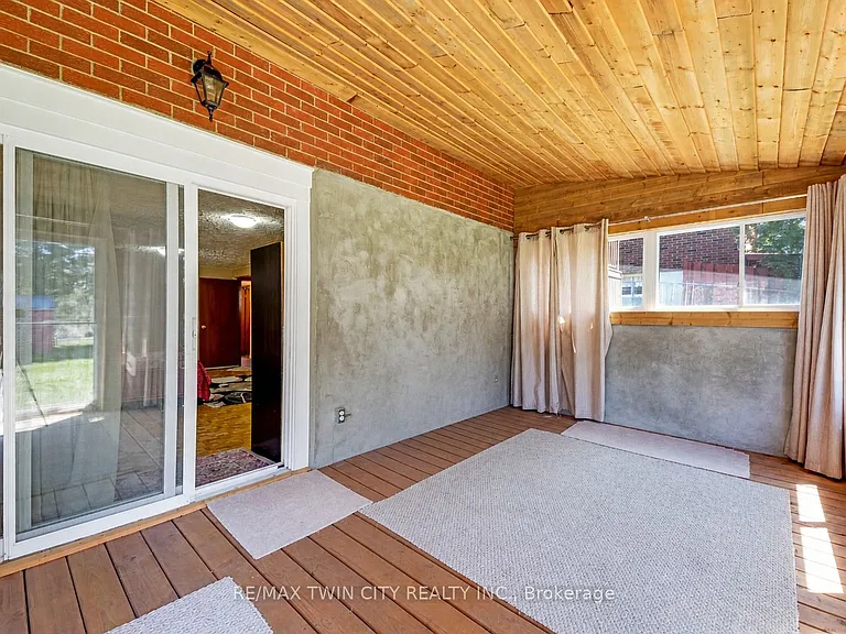 402 Lakeview Dr — Photo 31