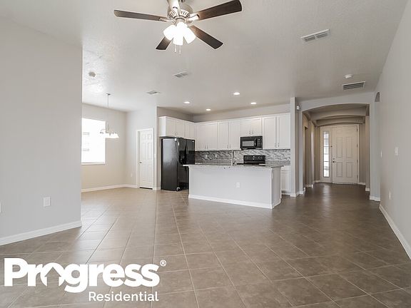 4th image of 3018 Madelia Ln