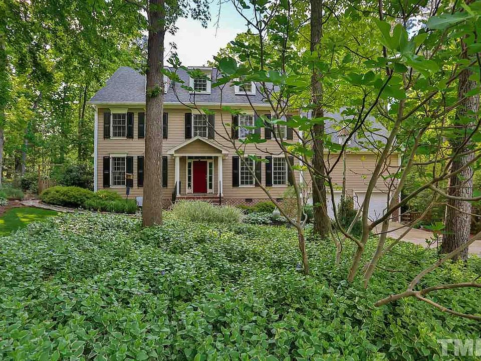 1st image of 242 Knollwood Dr