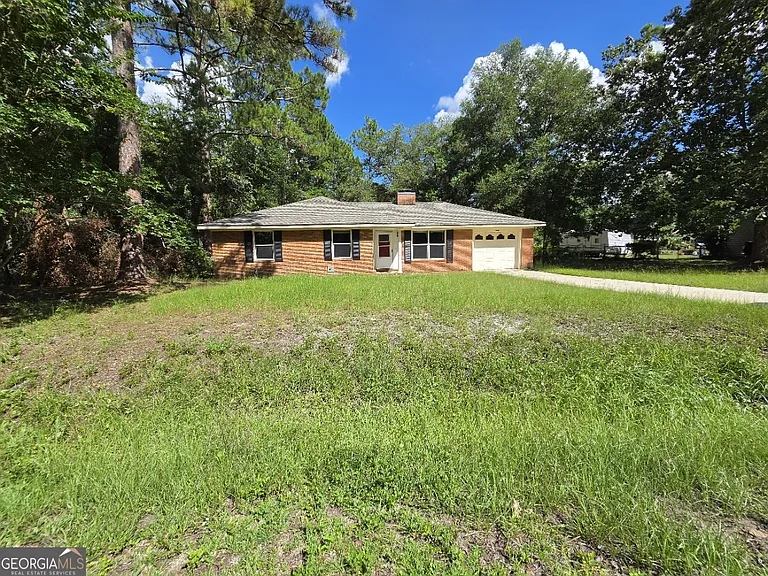 504 Martha Dr — Photo 3