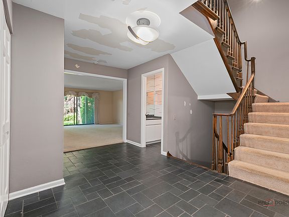 5th image of 3875 Mission Hills Rd