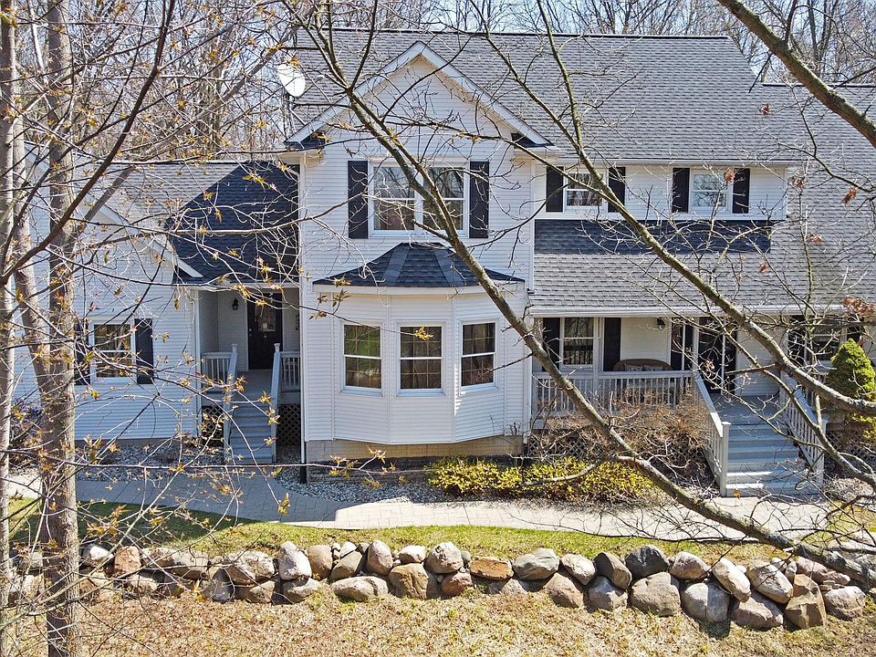 1st image of 11381 Ravenswood