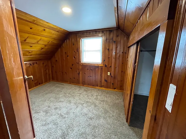 2nd Bedroom Upstairs