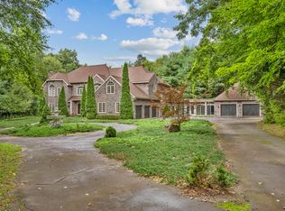 19 Misty Meadow Rd, Burlington, CT 06013
