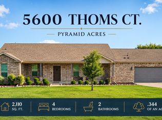 5600 Thoms Ct, Benbrook, TX 76126